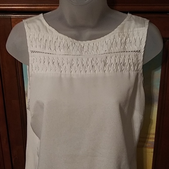 Tops - Picture 2 of 3